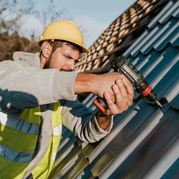 Why Buffalo Grove Property Owners Choose Buffalo Grove Roofing Pro for Metal Roof Replacement?